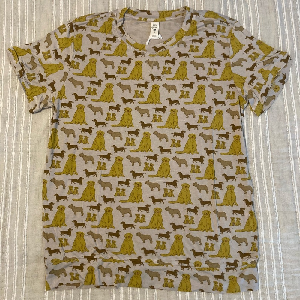 Kate Quinn dog lover lounge set - Picture 2 of 5